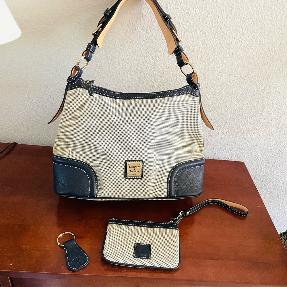 Dooney & Bourke hobo wristlet & keychain set